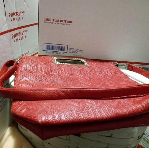 🎁🎒 JUDY CHEN RED SHOULDER BAG🦉 - Picture 6 of 10